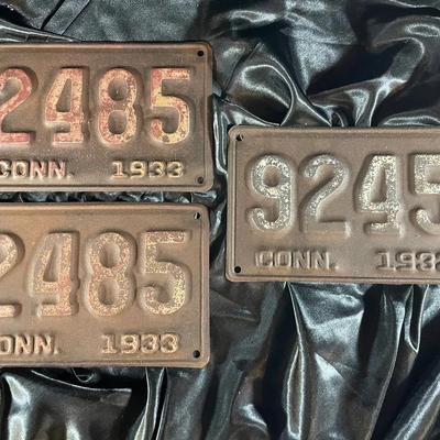 3 Vintage 1930s Connecticut License Plates