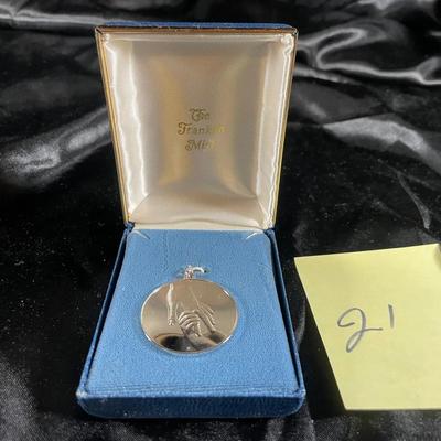 Vintage 1971 Sterling Silver Mothers Day Pendant Necklace