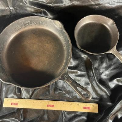 Vintage Griswold And Wagner Cast Iron Pans