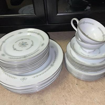 Small Set Of Mikasa Dundee Dishes