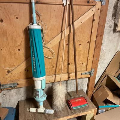 Lot Of Cleaning Items Including A Working Electric Broom