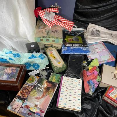 Miscellaneous Contemporary New With Tags Items