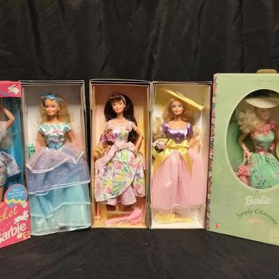 RJ208 - Avon Spring Barbie's and More