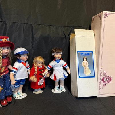 RJ303 - Dolls Misc - 2