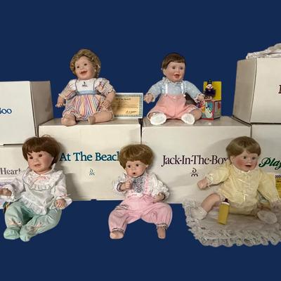 RJ102 - 7 Danbury Mint Porcelain Dolls