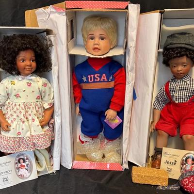 RJ507 - Paradise Galleries (2 dolls) Dream treasures (1 doll), approximately 20-23" tall