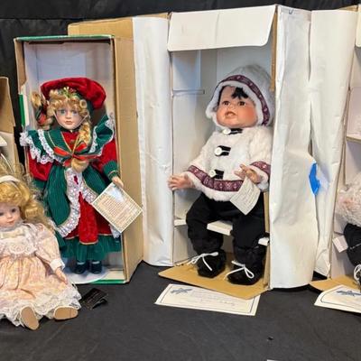 RJ501 - House of Lloyd 3 dolls and  2 Premiere Artists Collection dolls