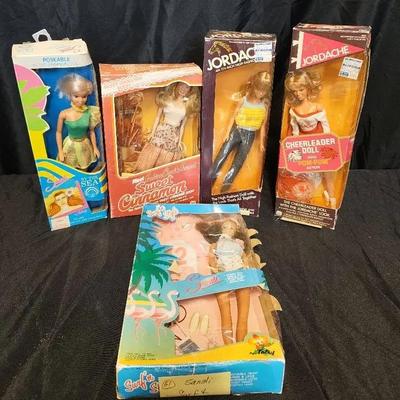 RJ205 - Sweet Cinnamon, Jordache and Sandi Dolls