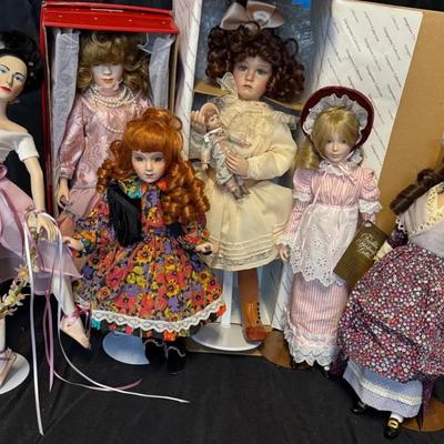 RJ511 - Vintage Porcelain and collector dolls. Assorted styes and sizes from approx. 14 -18" tall