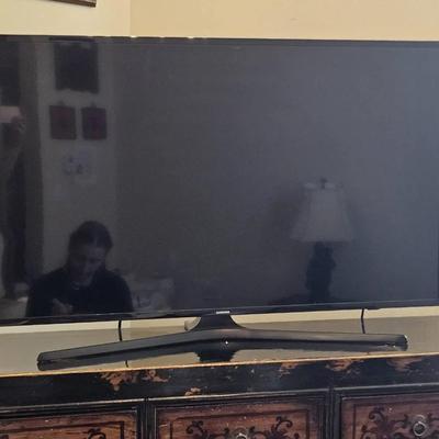 Samsung 48" Flat Screen TV with Remote