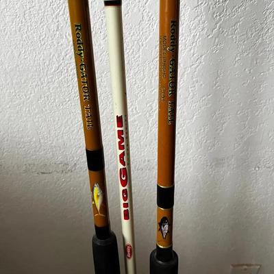 2-Roddy Gator Tail, 1 Berkeley  Big Game & 3 Spools Of Fishing Line