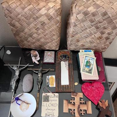 Religious Items And Decor 