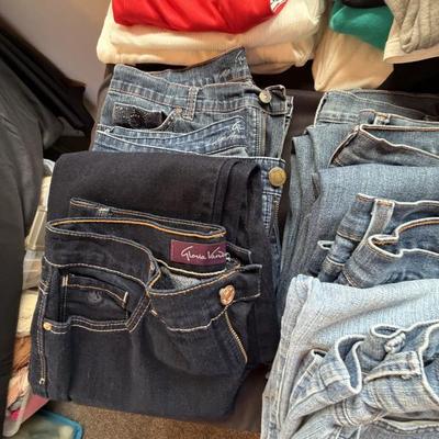 Sale Photo Thumbnail #147