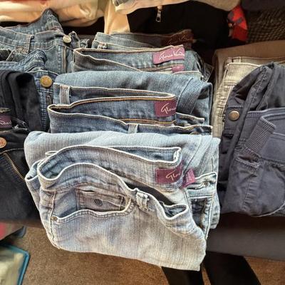 Sale Photo Thumbnail #143