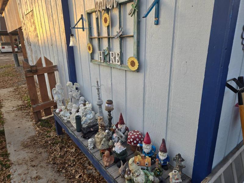 Sale Photo Thumbnail #22