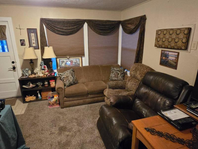 Sale Photo Thumbnail #24