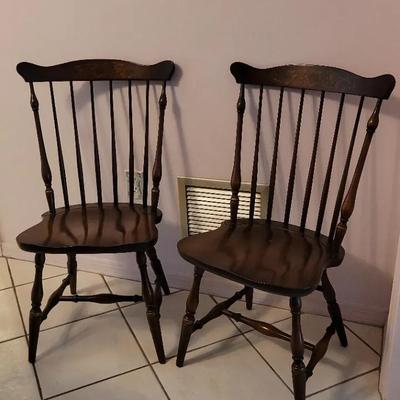 Vintage L. Hitchcock Traditional Stenciled Dark Brown Maple Fan Top / Comb Back Windsor Dining Chair