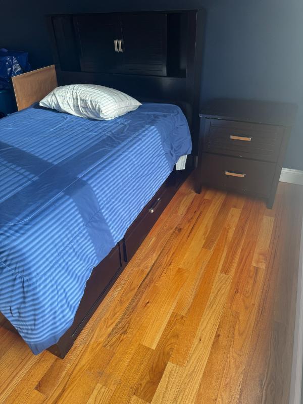 Sale Photo Thumbnail #189