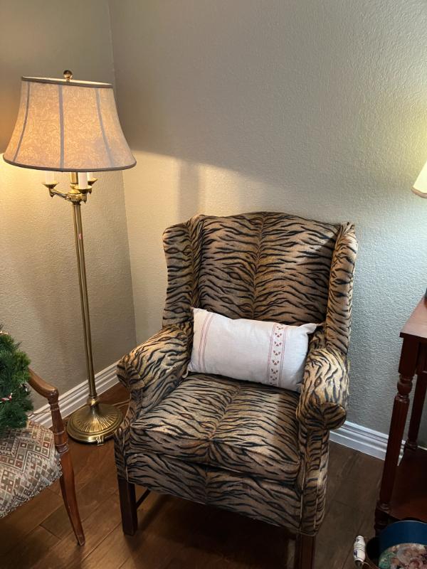 Sale Photo Thumbnail #4