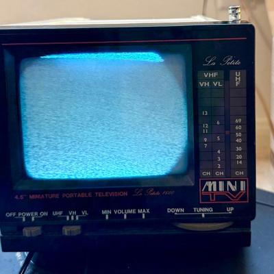 Sale Photo Thumbnail #190