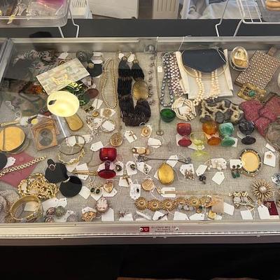 Sale Photo Thumbnail #23