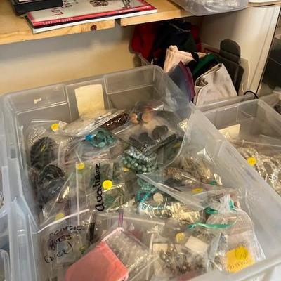 Sale Photo Thumbnail #12