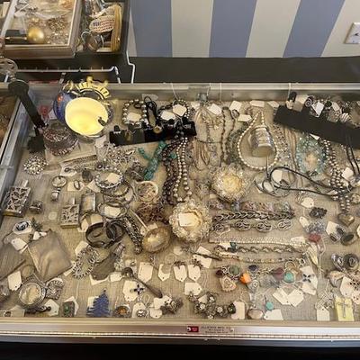 Sale Photo Thumbnail #26