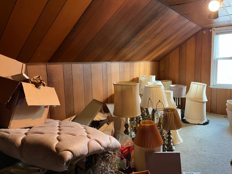 Sale Photo Thumbnail #12