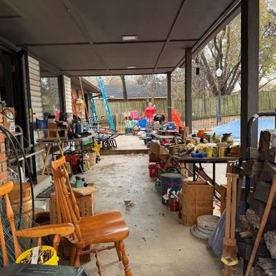 Estate sale photo