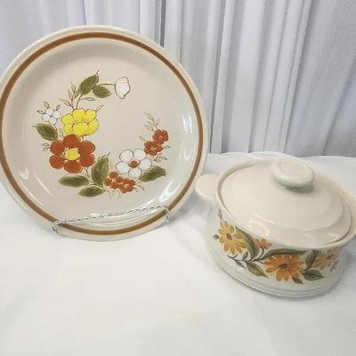 Vintage Kitchen Trellis Blossom Plate, Bake & Serve Stoneware Dish
