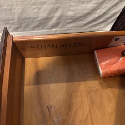 Sale Photo Thumbnail #177