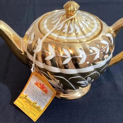 James Sadler Gold Luster Teapot #1601