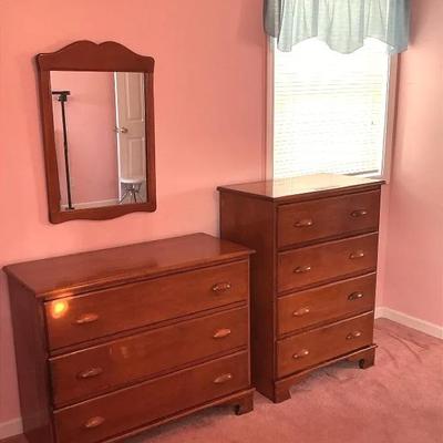 Matching Bedroom Dresser Set with Wall Mirror – 3-Piece Lot