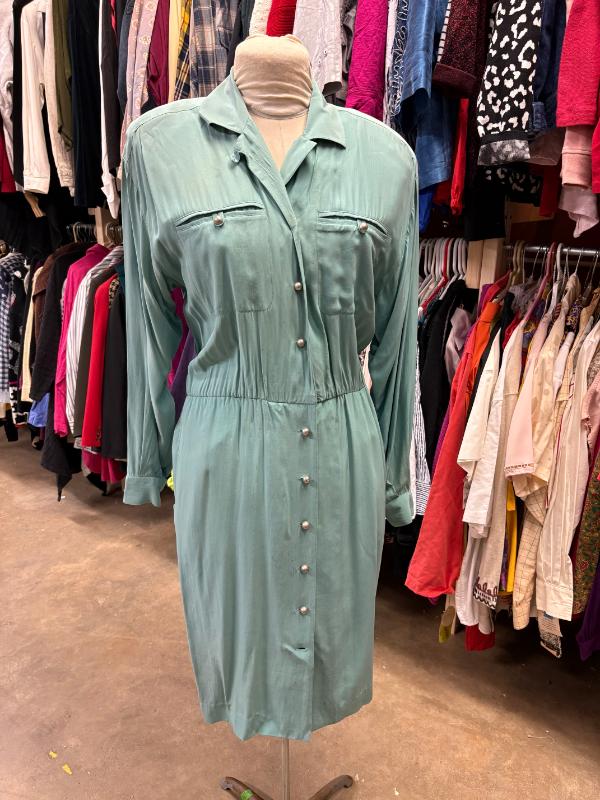 Sale Photo Thumbnail #18