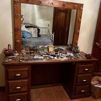 Sale Photo Thumbnail #94