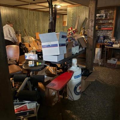 Estate sale photo