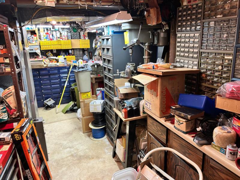 Sale Photo Thumbnail #3