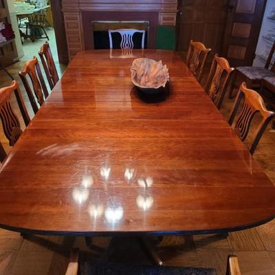 Sale Photo Thumbnail #7: Stickley dining table