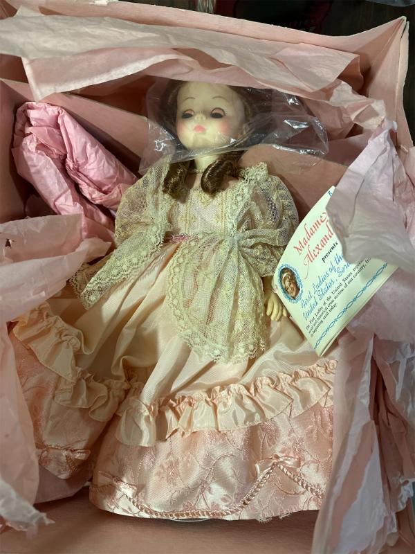 Sale Photo Thumbnail #25