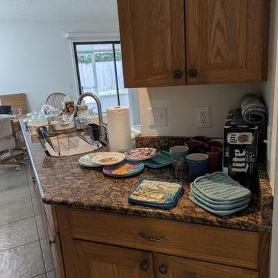 Decorative Plates and coffee mugs