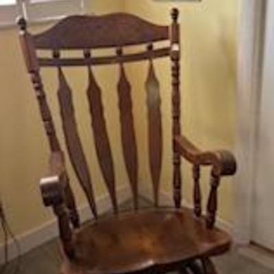 Sale Photo Thumbnail #2: solid wood rocking chair