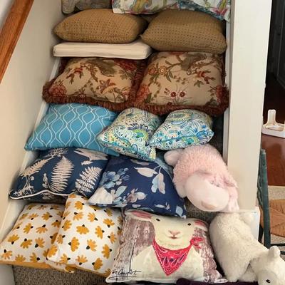 Decorative Throw Pillow Collection Featuring Seasonal, Floral & Farmhouse Designs