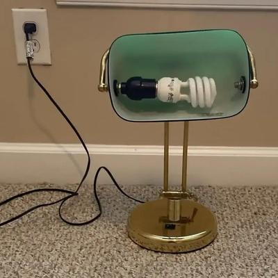 Portable Green Banker’s Style Lamp
