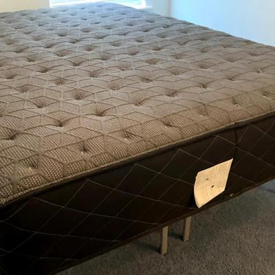 Sealy Mattress & Metal Bed Frame Set – 58" x 78" x 13"