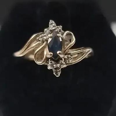 10KP Sapphire Diamond Ring Size 7