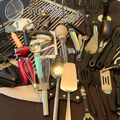 Large Kitchen Utensil Collection Featuring Farberware & KitchenAid