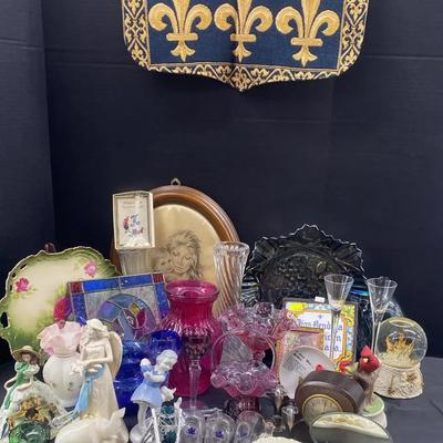 Vintage Collection Featuring Gone With The Wind Porcelain Figurine, Stained Glass & French Tapestry