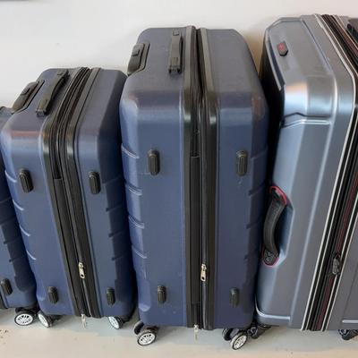 Rolling Luggage Featuring American Tourister & Showkoo