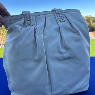 Sale Photo Thumbnail #156