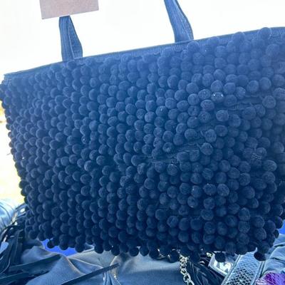 Sale Photo Thumbnail #171